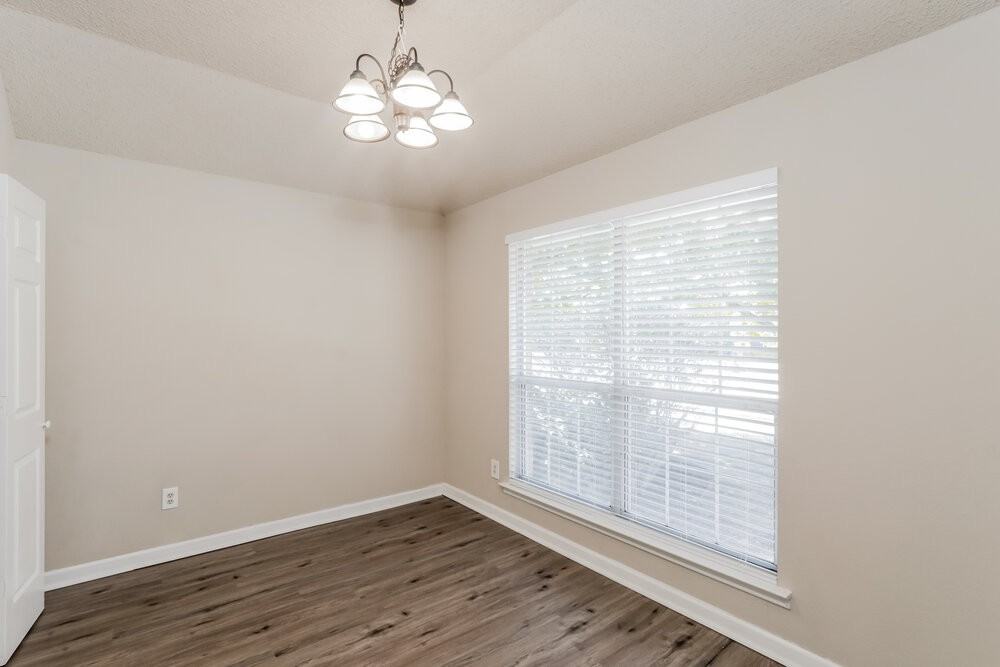 424 Kylie Ln - Photo 7 of 16