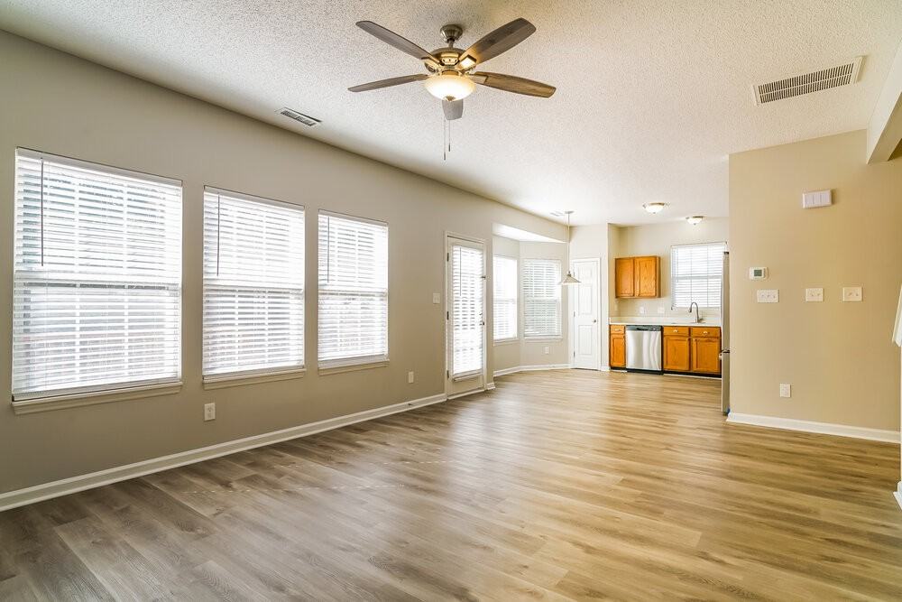 5424 Botany Bay Dr - Photo 5 of 17