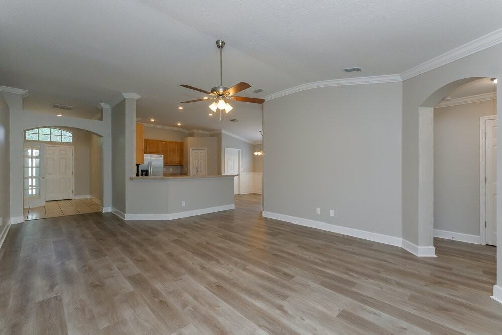 410 9th St Ne - Photo 4 of 16