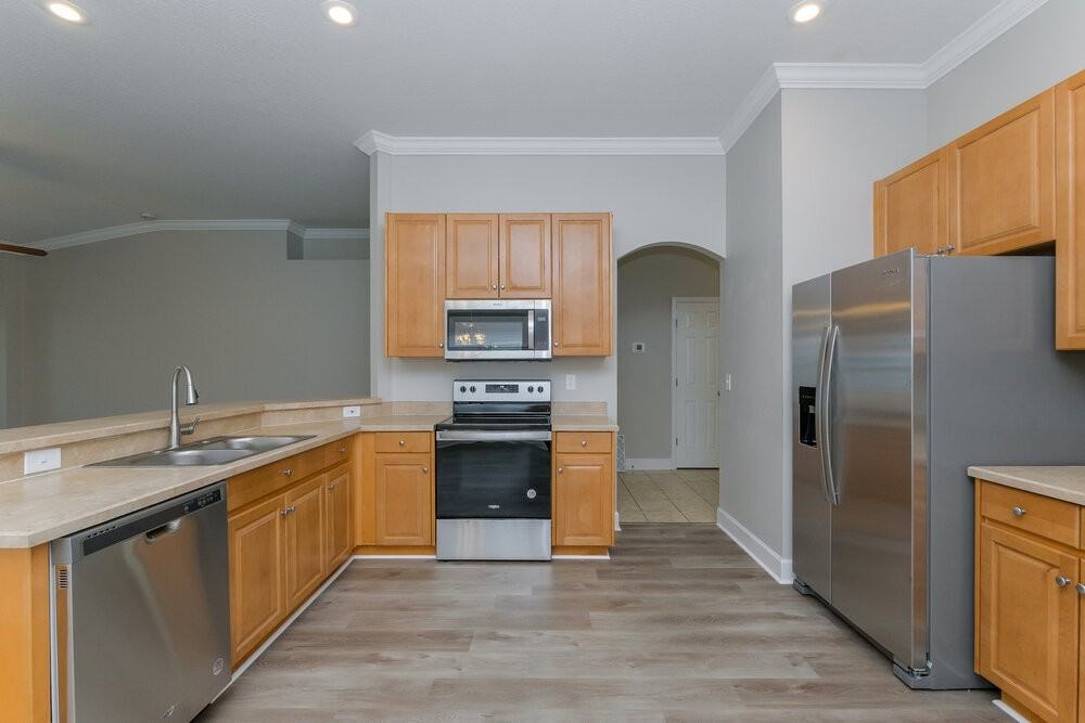410 9th St Ne - Photo 6 of 16