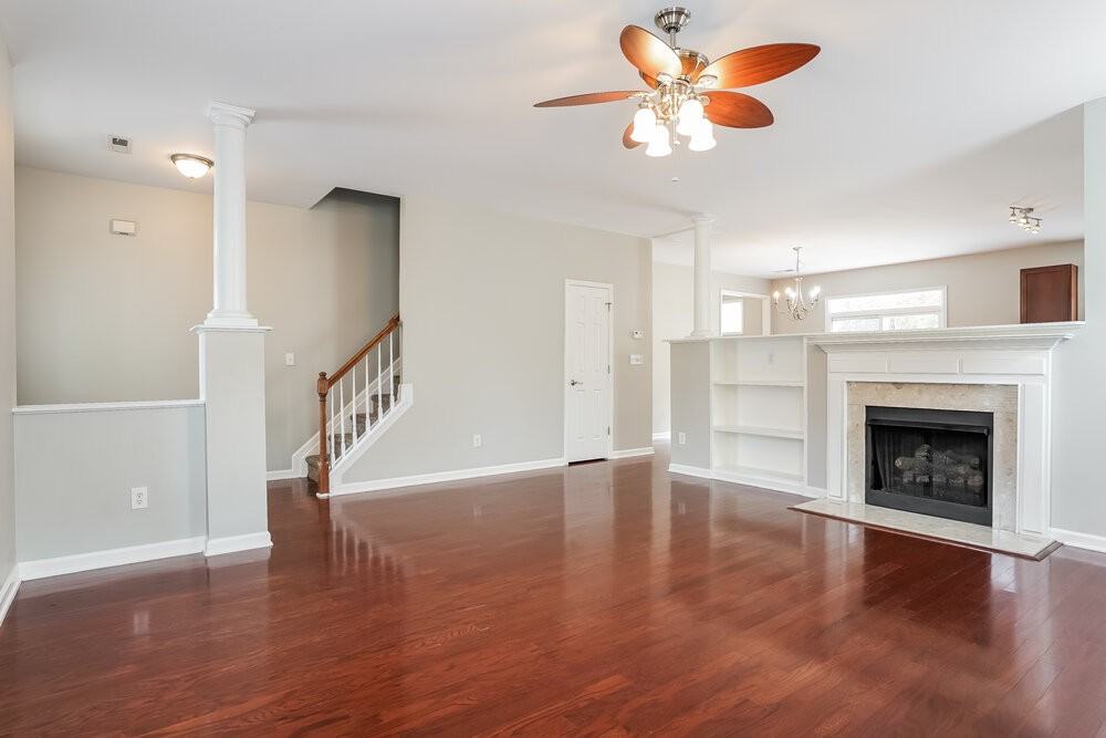 144 Pearson Pl - Photo 4 of 17