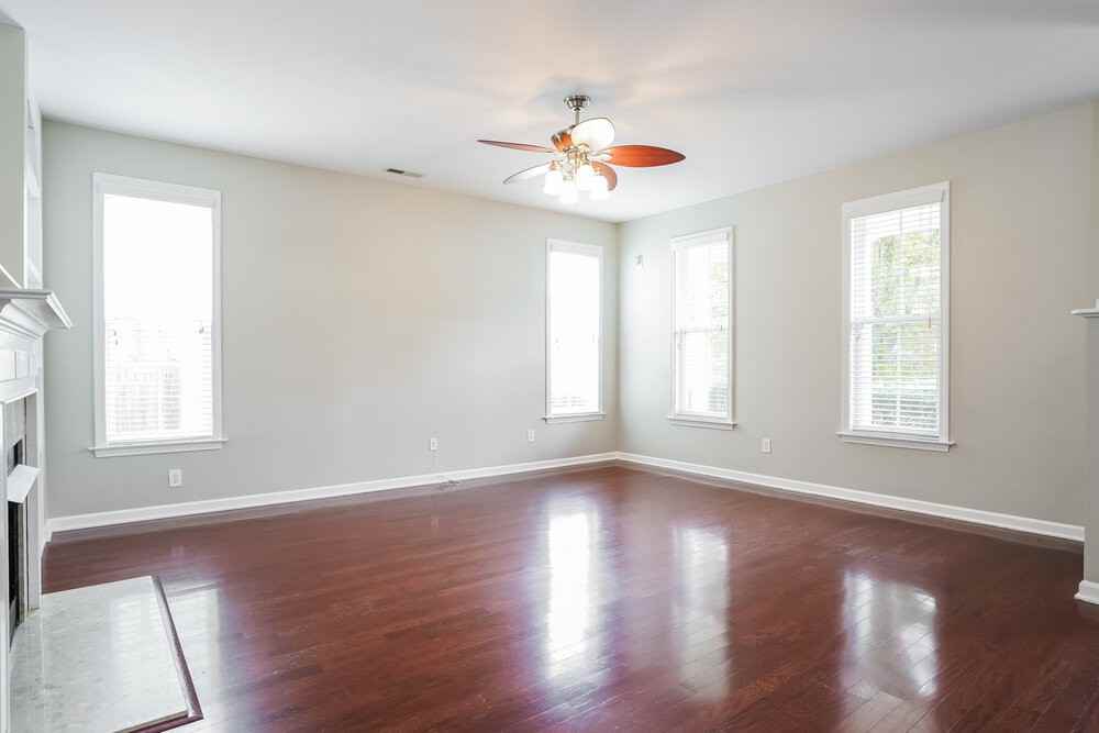 144 Pearson Pl - Photo 5 of 17