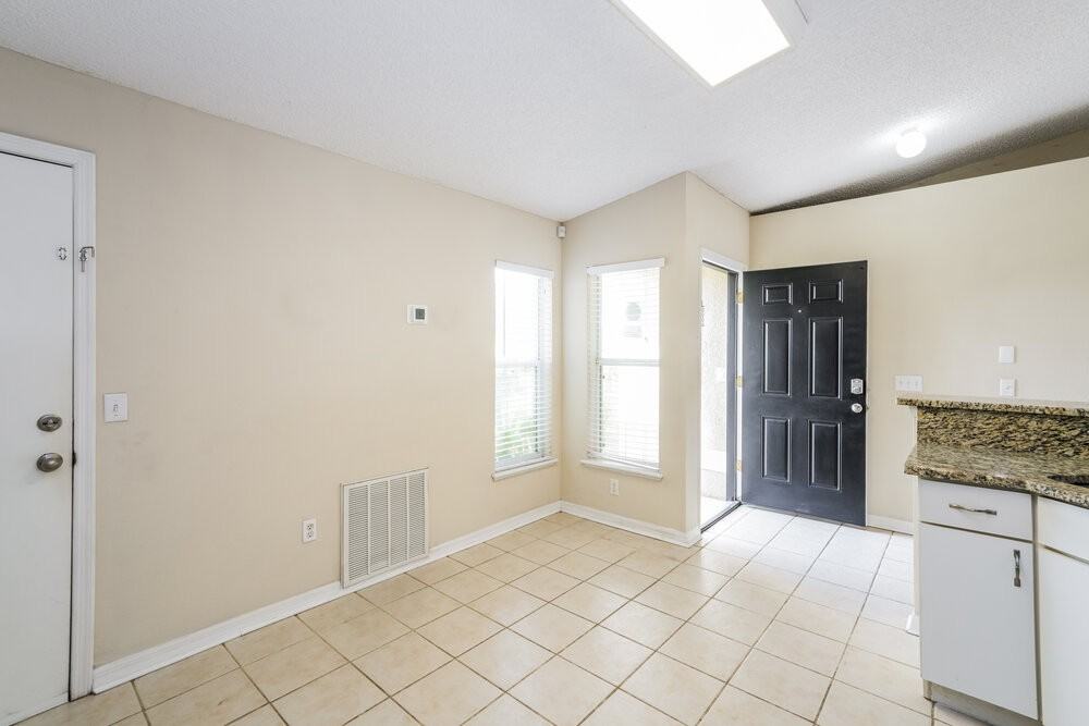 4606 Horseshoe Pick Ln - Photo 6 of 16