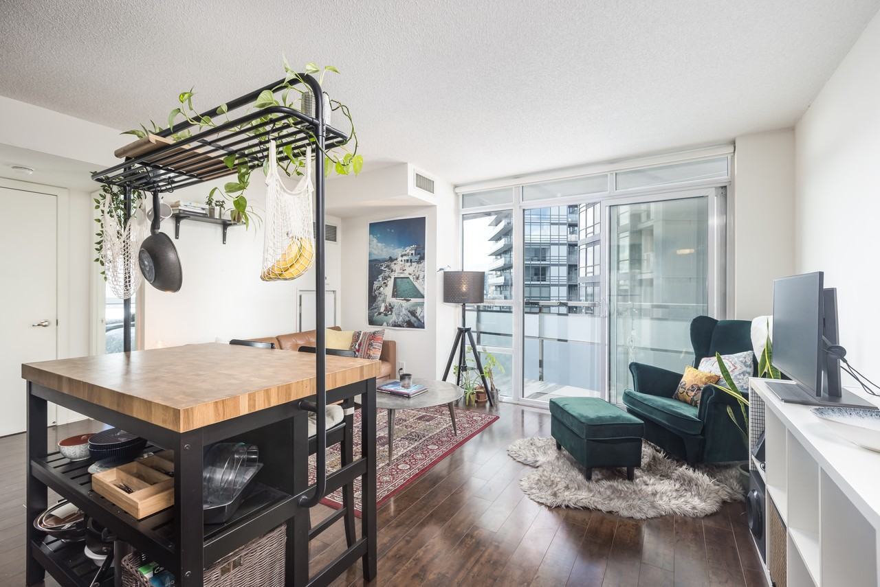 38 Joe Shuster Way #1228 - Photo 7 of 20