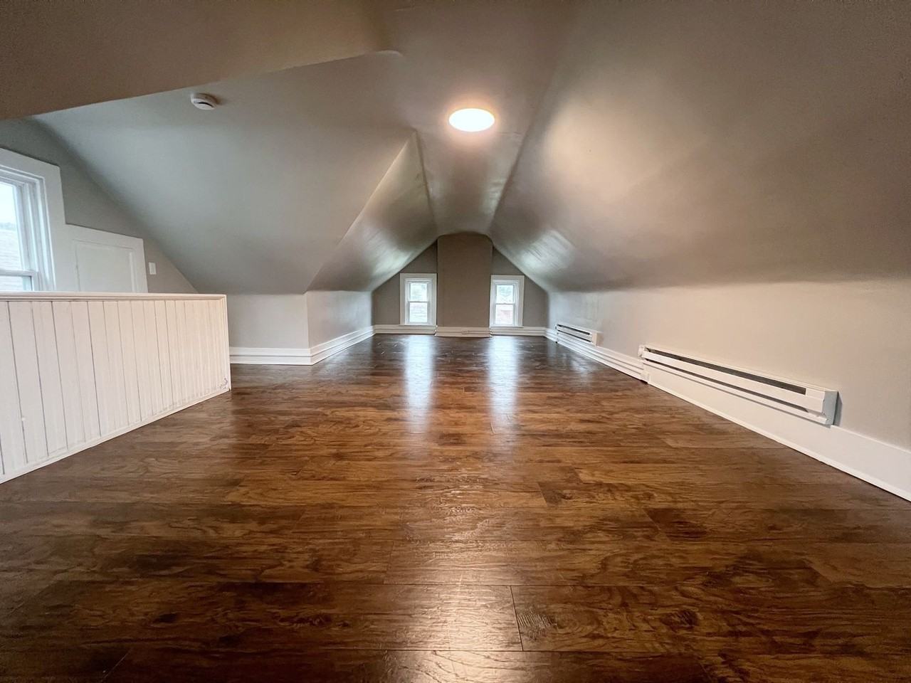 530 Russellwood Ave - Photo 3 of 21