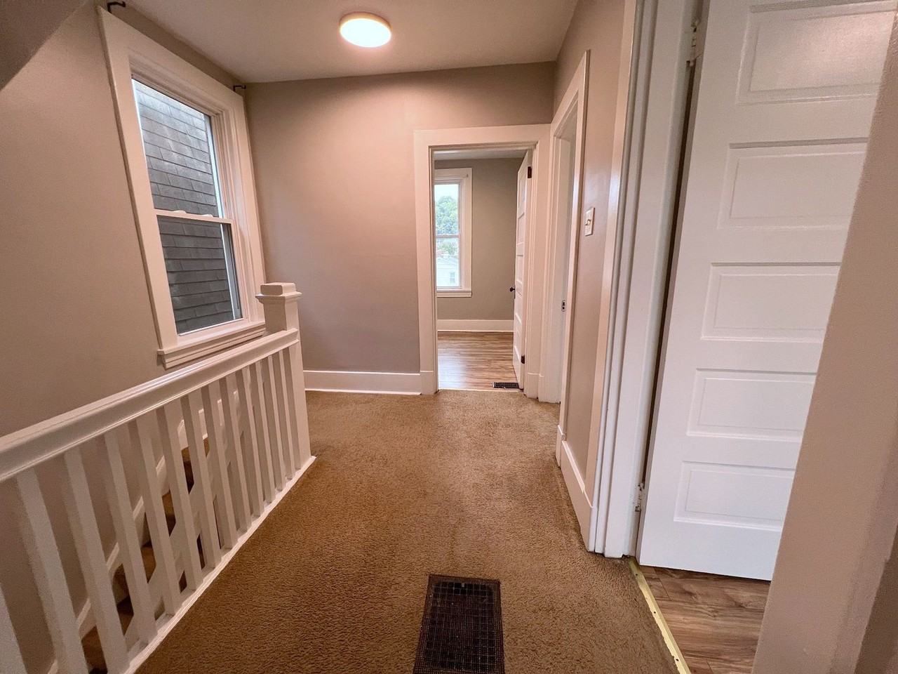 530 Russellwood Ave - Photo 7 of 21