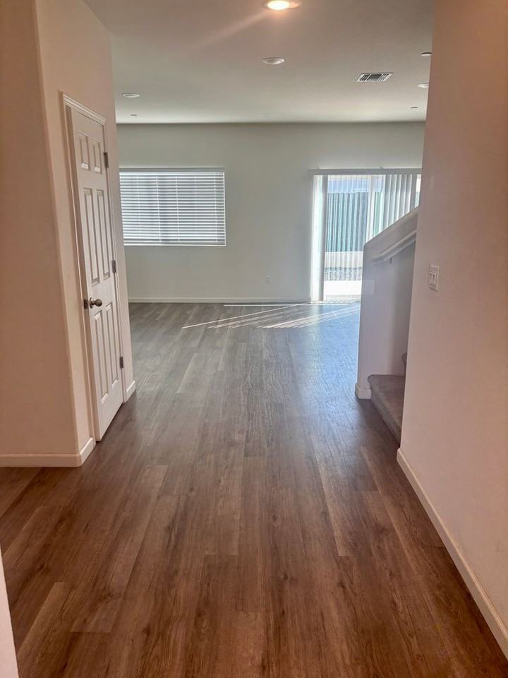 5089 Cloud Burst Way - Photo 2 of 8