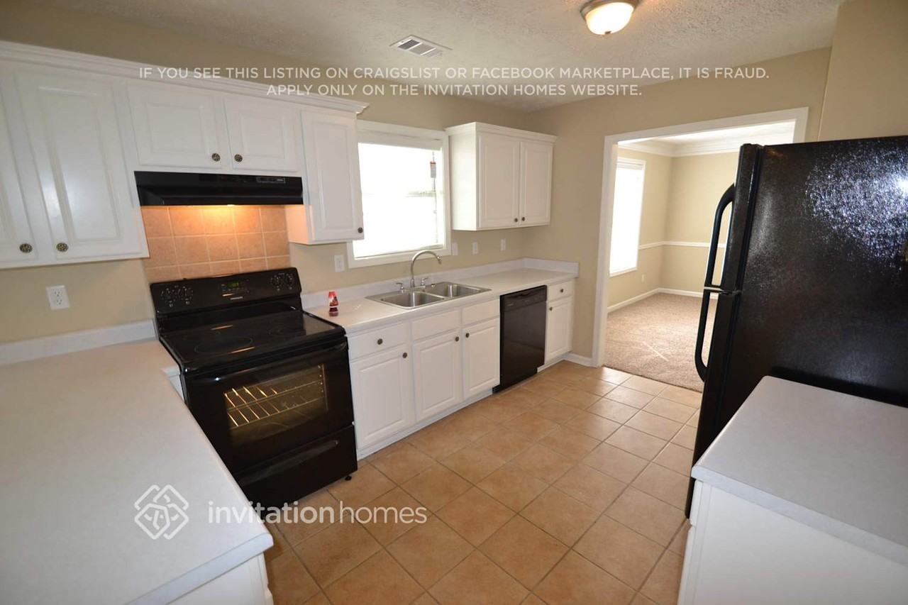 1115 Carriage Trace Cir - Photo 5 of 21