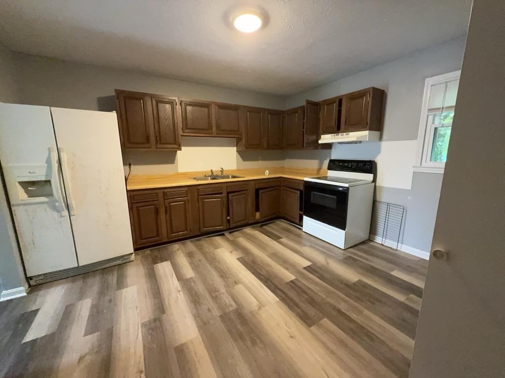 515 S Breckinridge St - Photo 7 of 12