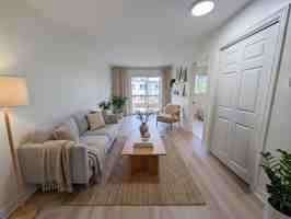 featured image of 208 Ontario St