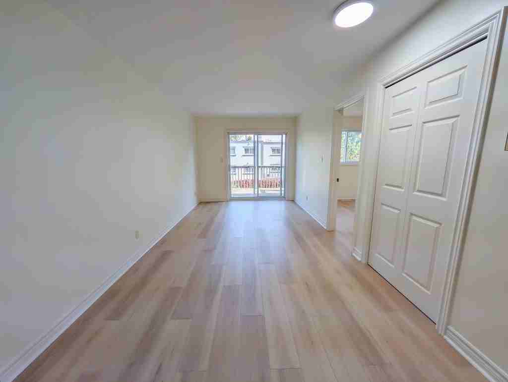 208 Ontario St - Photo 3 of 29
