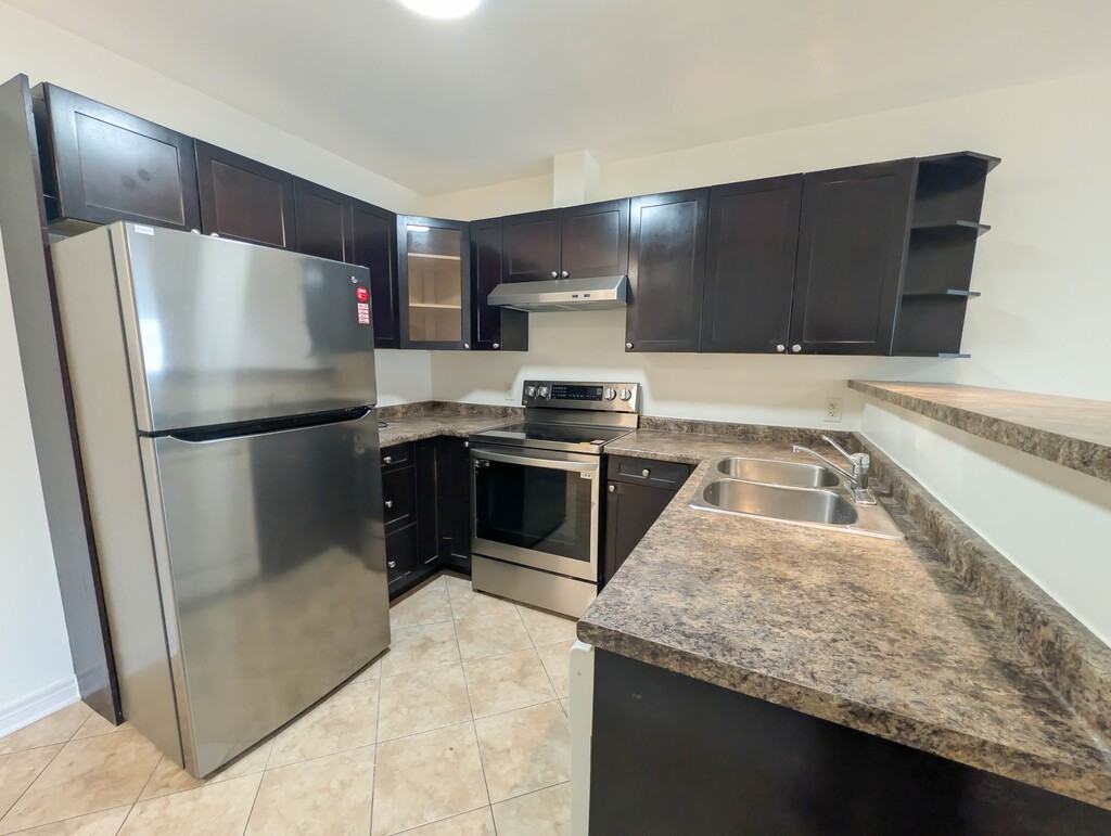 208 Ontario St - Photo 6 of 29