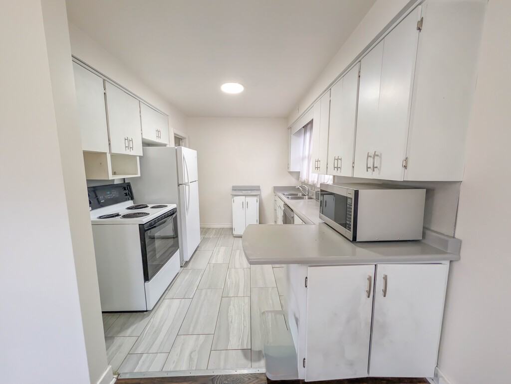 49 Water St - Photo 5 of 23