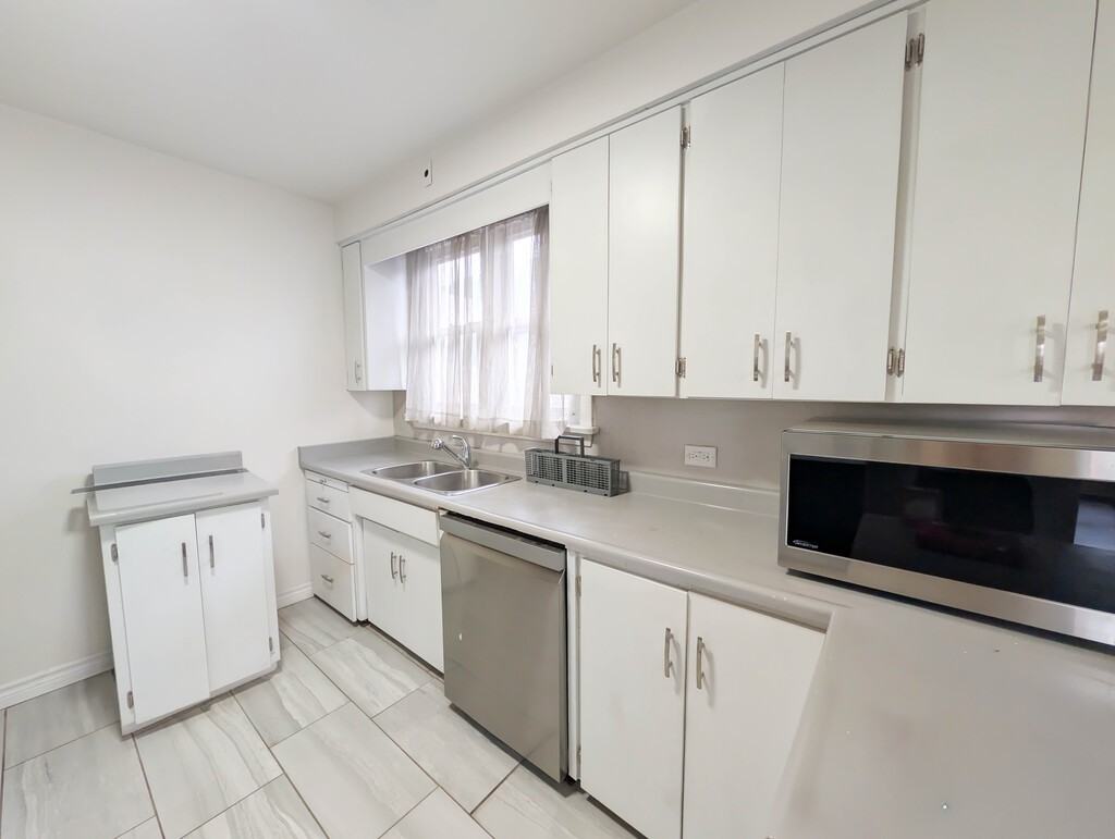 49 Water St - Photo 7 of 23