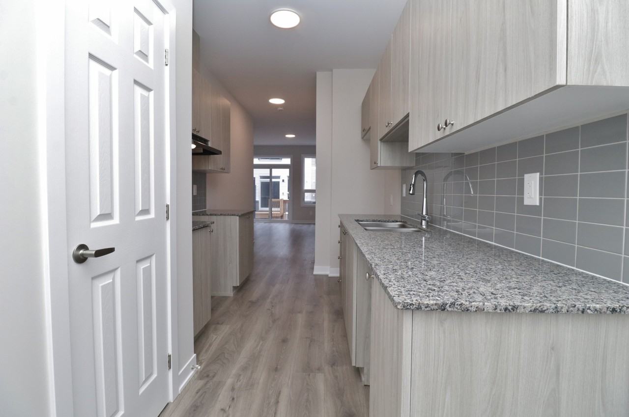 806 Utopie Private - Photo 4 of 19
