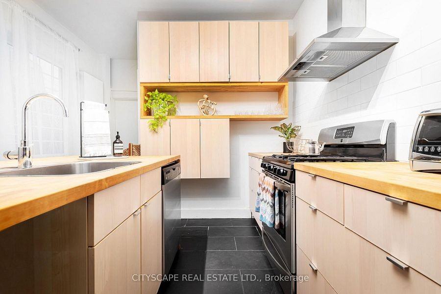 752 Richmond Street West #Main - Photo 5 of 17