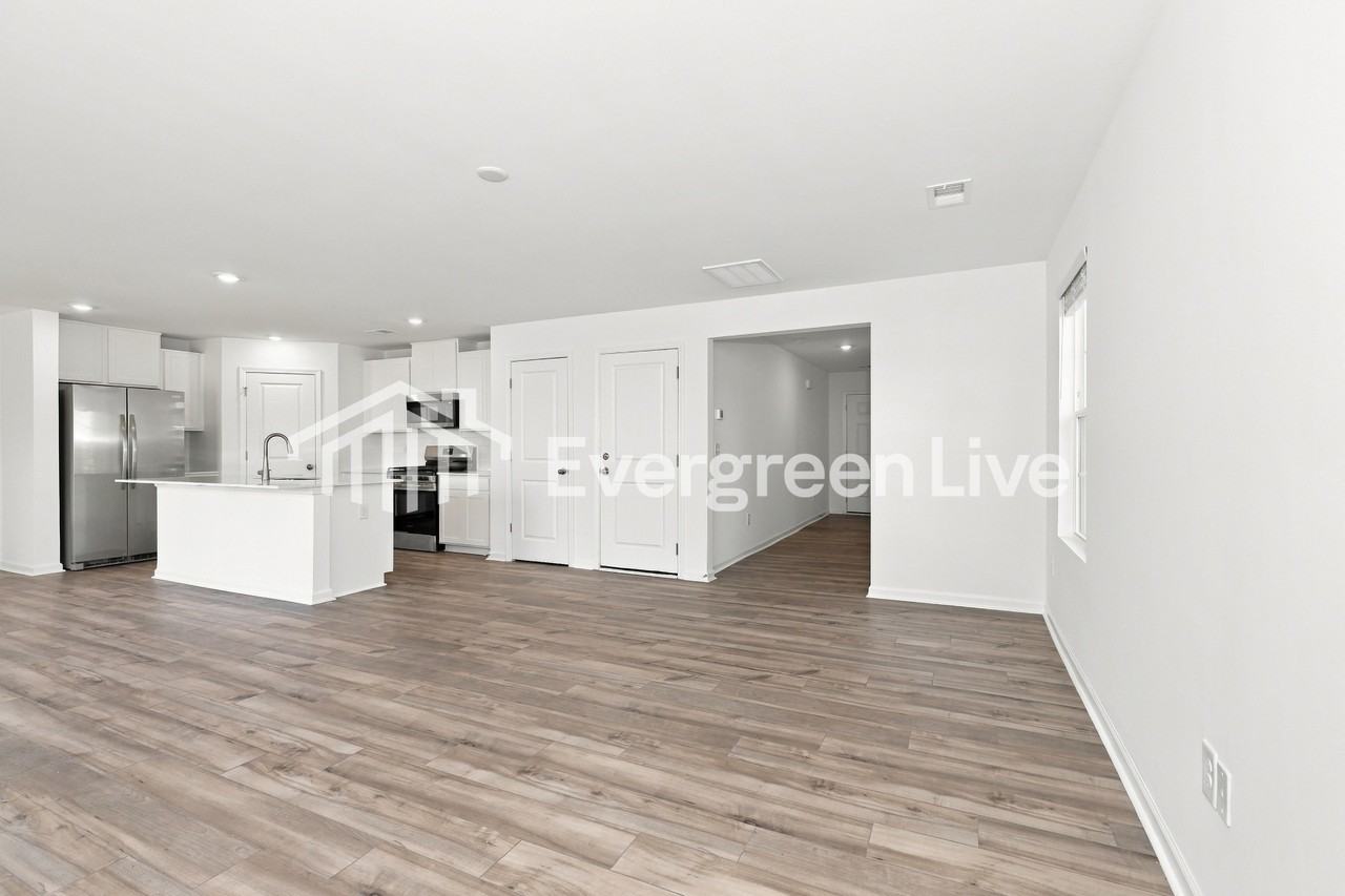 237 Woven Wheel Dr - Photo 3 of 16