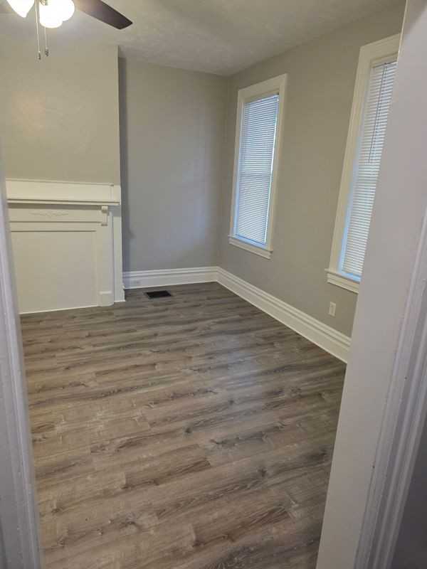 413 Stanton Ave - Photo 4 of 29