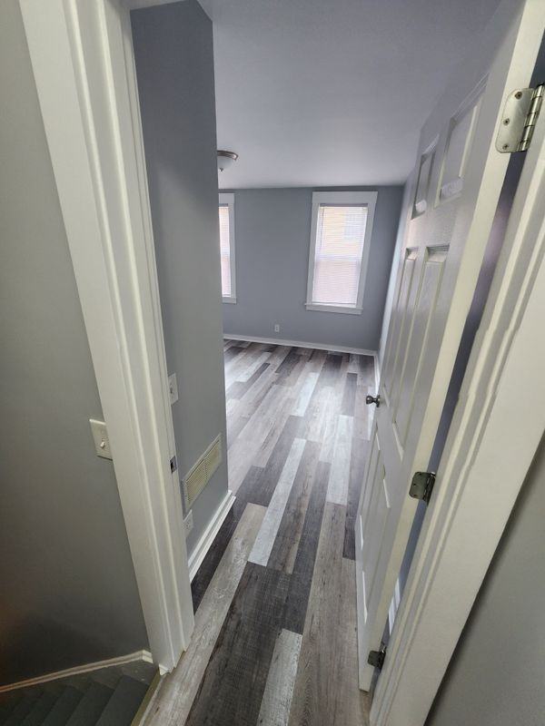 133 Howard St - Photo 6 of 12
