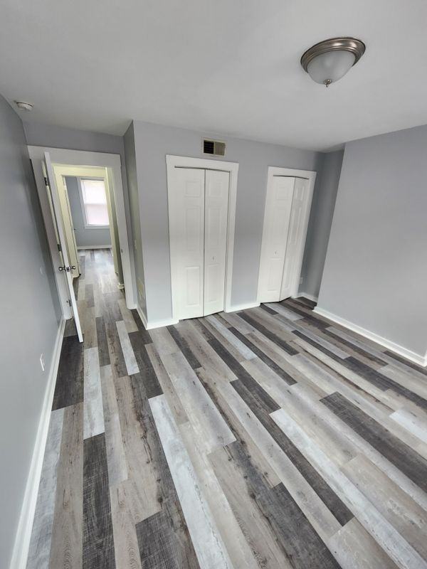 133 Howard St - Photo 7 of 12