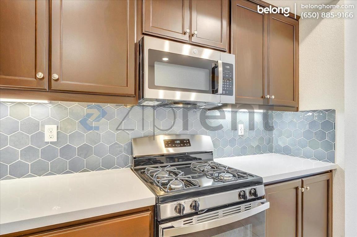 1716 Wood St - Photo 6 of 32