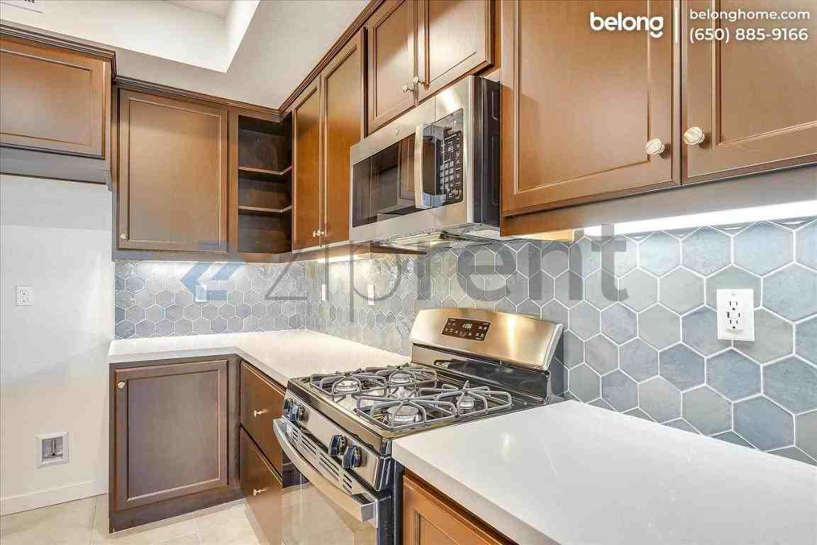 1716 Wood St - Photo 7 of 32
