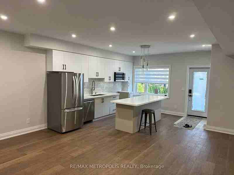 94 Saint Clarens Avenue #Main - Photo 2 of 9