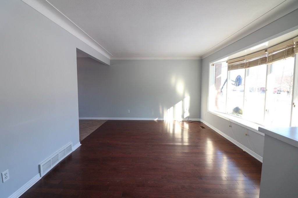 675 Geneva Street - Photo 4 of 20