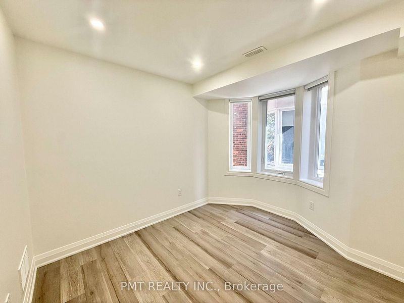 8 Rusholme Park Crescent #Main - Photo 3 of 11