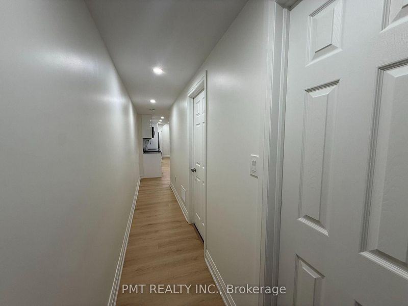 8 Rusholme Park Crescent #Main - Photo 5 of 11