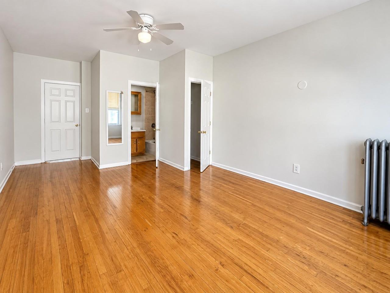 5459 S Everett Ave #1B - Photo 5 of 16