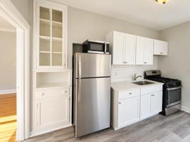 featured image of 5453 S Everett Ave #1B