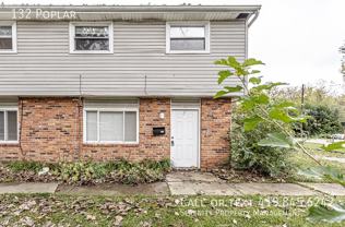 132 Poplar St - Photo 1 of 1