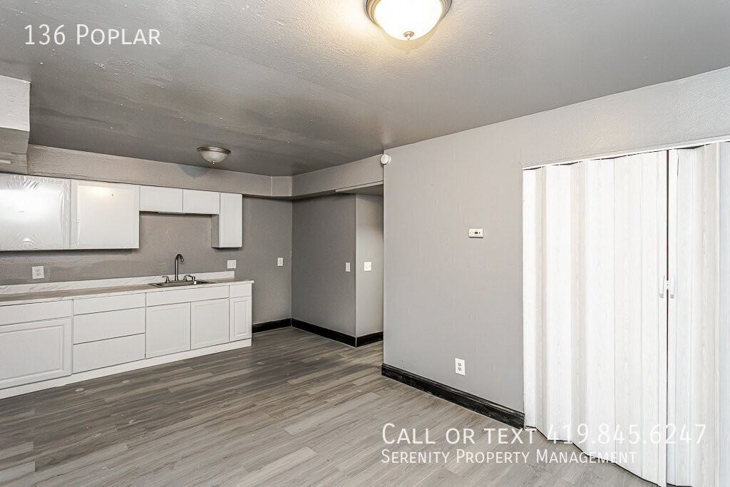 136 Poplar St - Photo 6 of 16