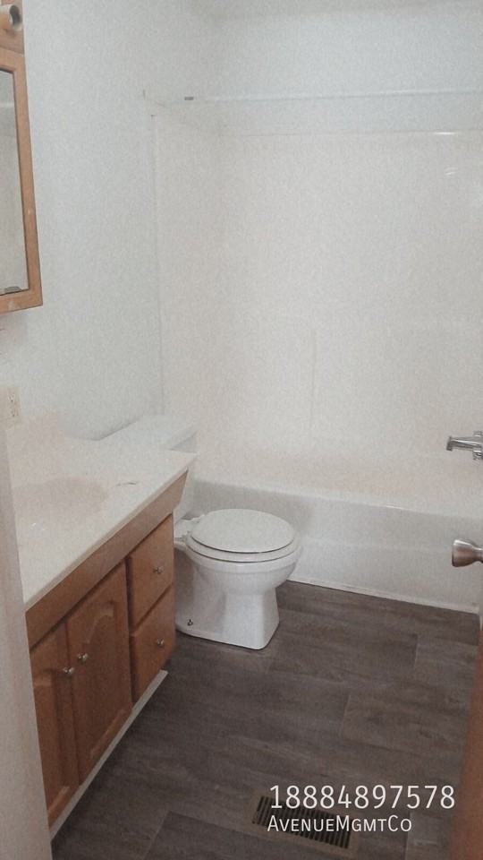 302 Old Tavern Ln #302 - Photo 7 of 10