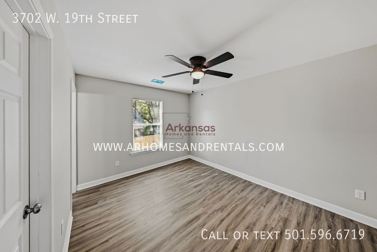 3702 W 19th St - Photo 7 of 14