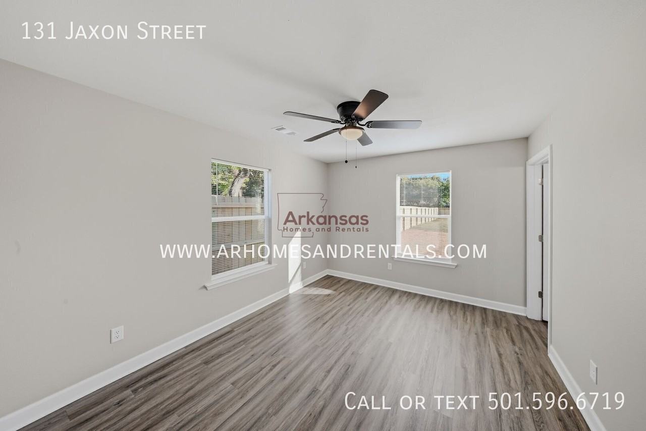 131 Jaxon St - Photo 7 of 15