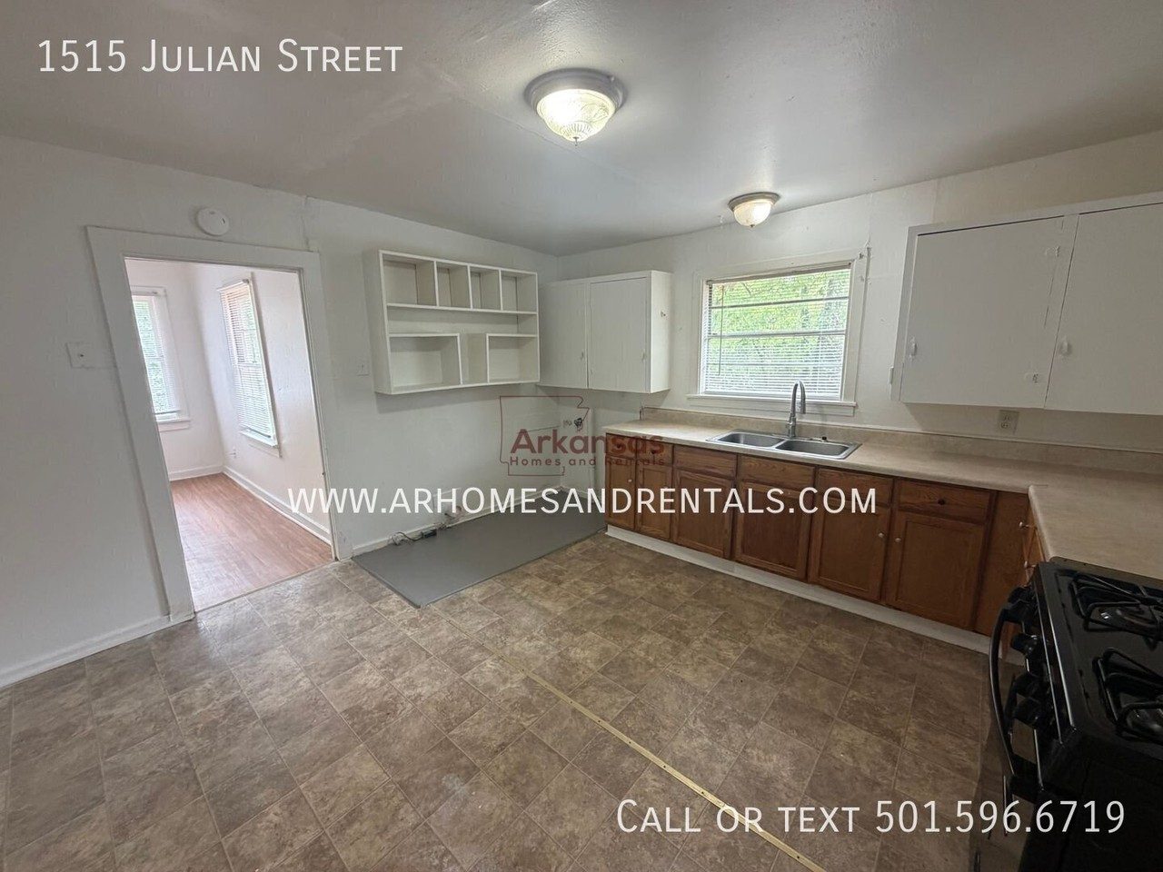 1515 Julian St - Photo 4 of 12