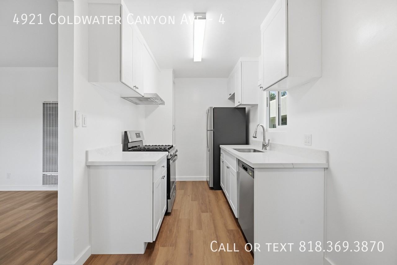 4921 Coldwater Canyon Ave #4 - Photo 7 of 20