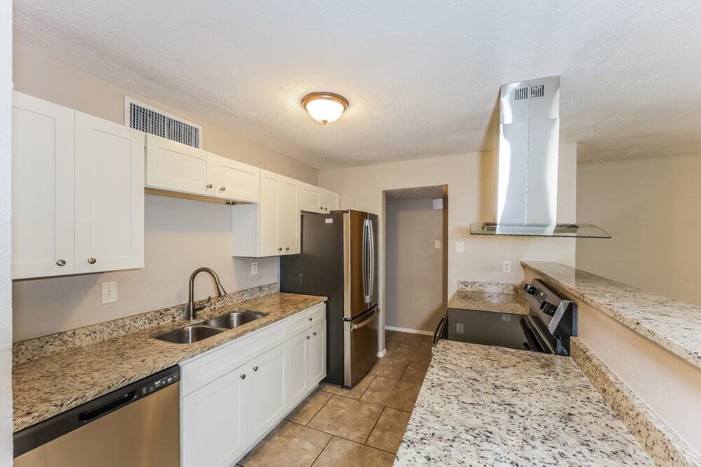 7324 Lea Pl - Photo 7 of 16