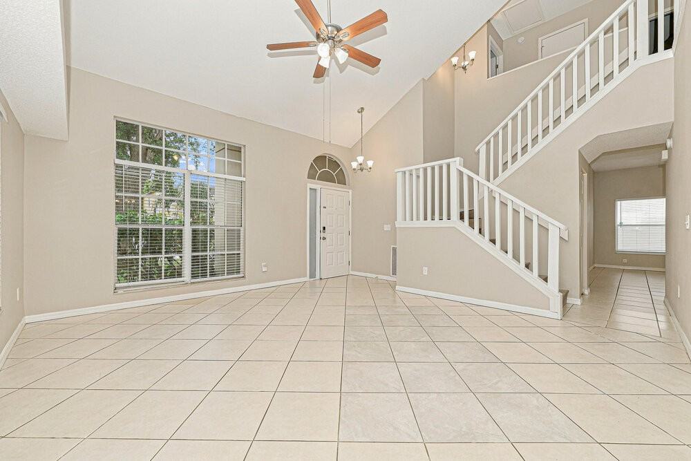 13423 Beechberry Dr - Photo 5 of 17