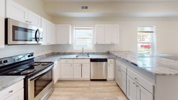featured image of 1214 Washtenaw Ct
