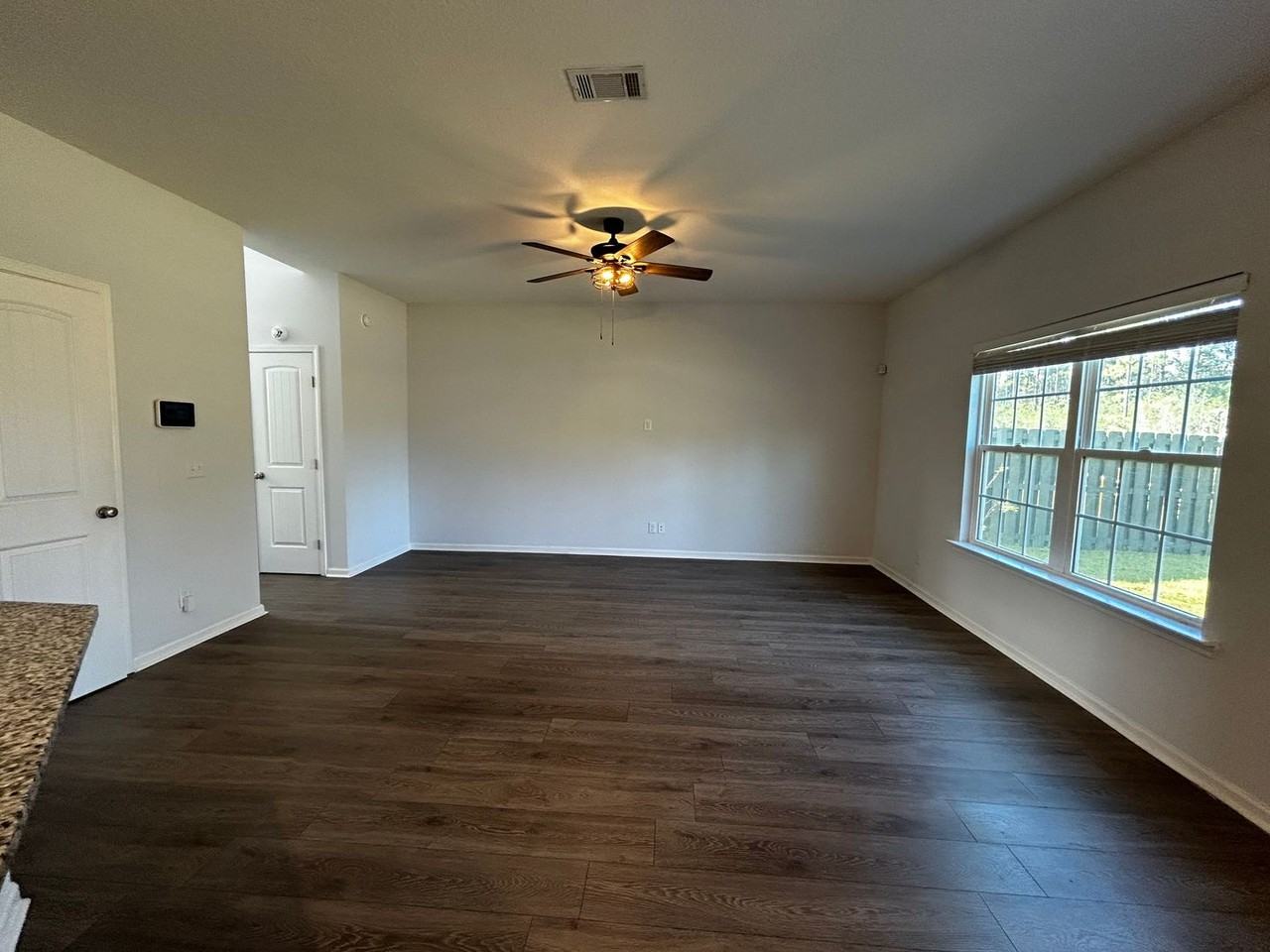 600 Brightleaf Cir - Photo 4 of 18