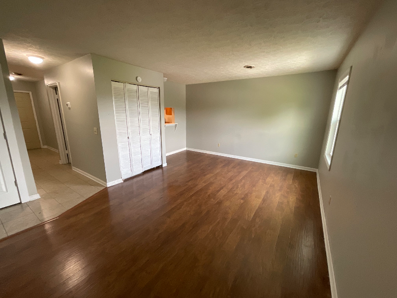 734 5th St #3 - Photo 3 of 12