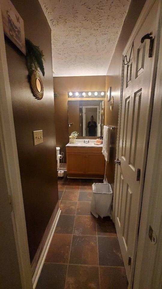 112 Aloha Dr - Photo 7 of 13