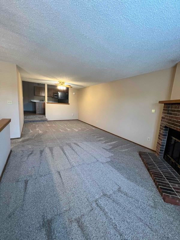 922 Connecticut Ave - Photo 4 of 17
