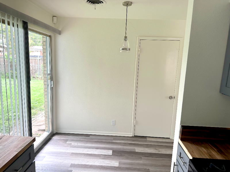 451 Kate Schenck Ave - Photo 4 of 13