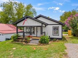 featured image of 545 6th St
