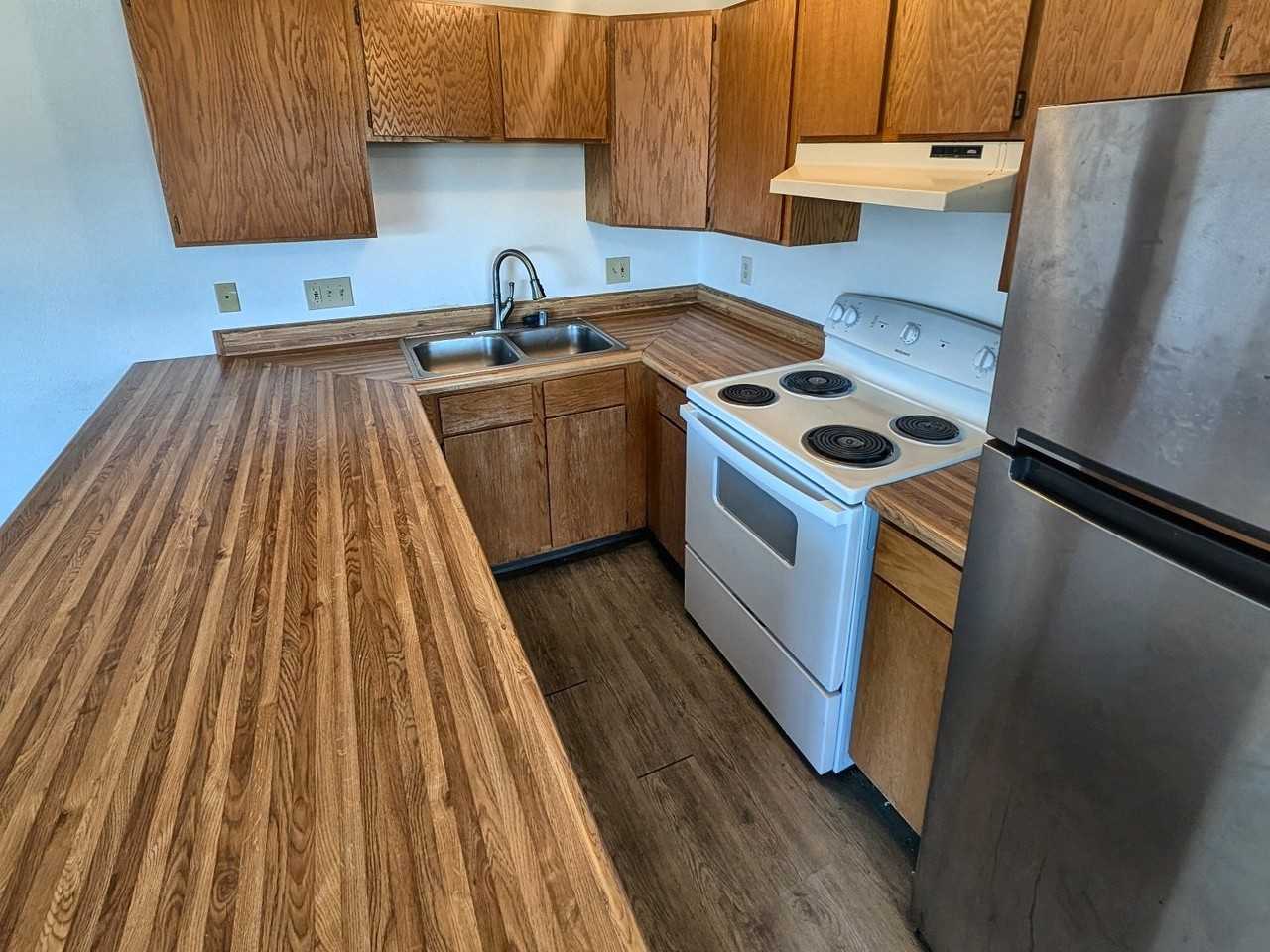 1009 W 30th Ave #1 - Photo 4 of 17