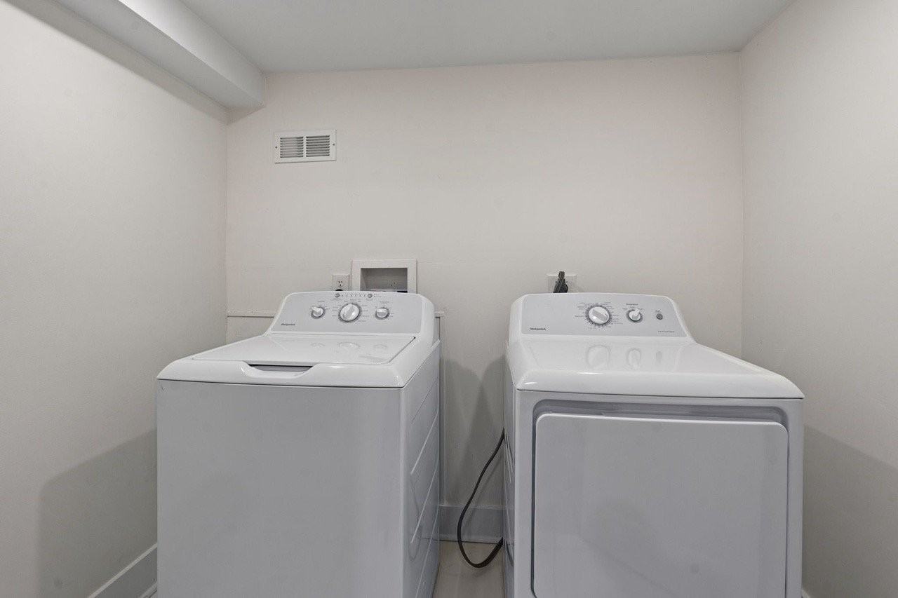 565 Lockwood Ct #2 - Photo 7 of 11